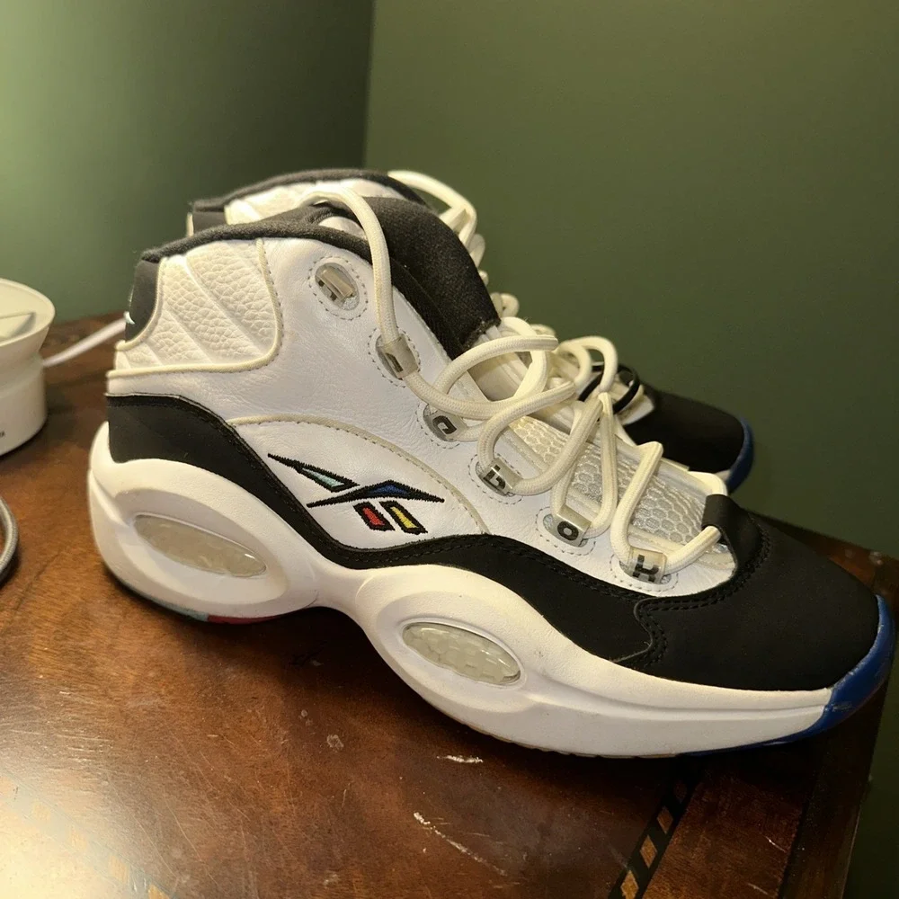 Reebok Question Mid Hall of Fame‎ Class of '16 Allen Iverson Basketball Size 9